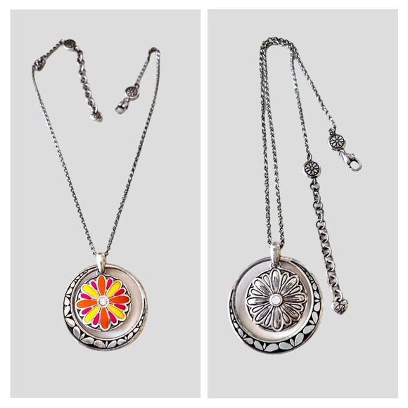 Brighton pendant with a reversible design.  Roll chain with 2 inch extension - Picture 1 of 8